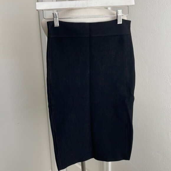 EUC BCBGMaxazria Nathalia bodycon style pencil skirt - Picture 1 of 6